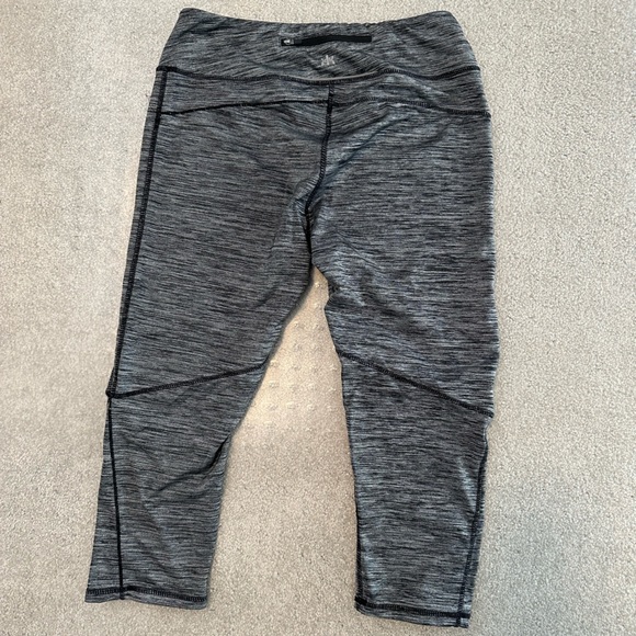 Capri active pant - Picture 3 of 4